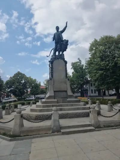 Паметник на йеродякон Васил Иванов Кунчев - Левски