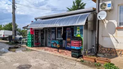 Хранителен магазин Деси и Ники