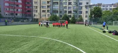 Мини футболен комплекс "Надежда"
