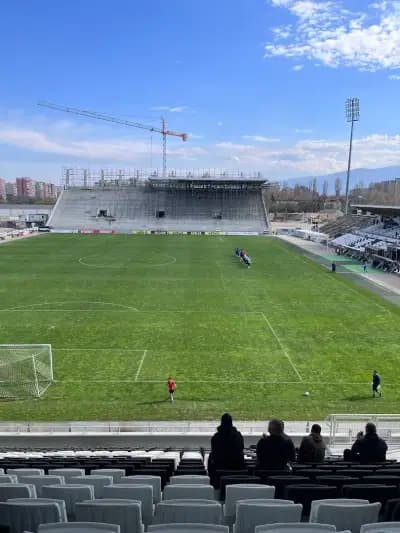Трибуна Бесика