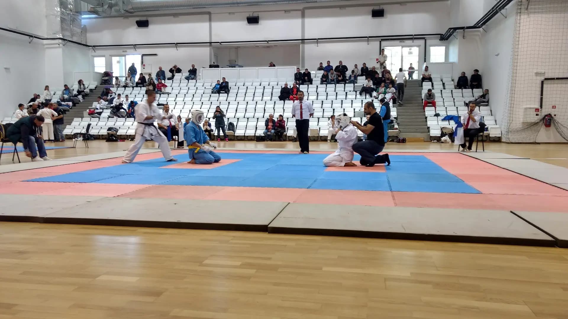 Стадион Мадан