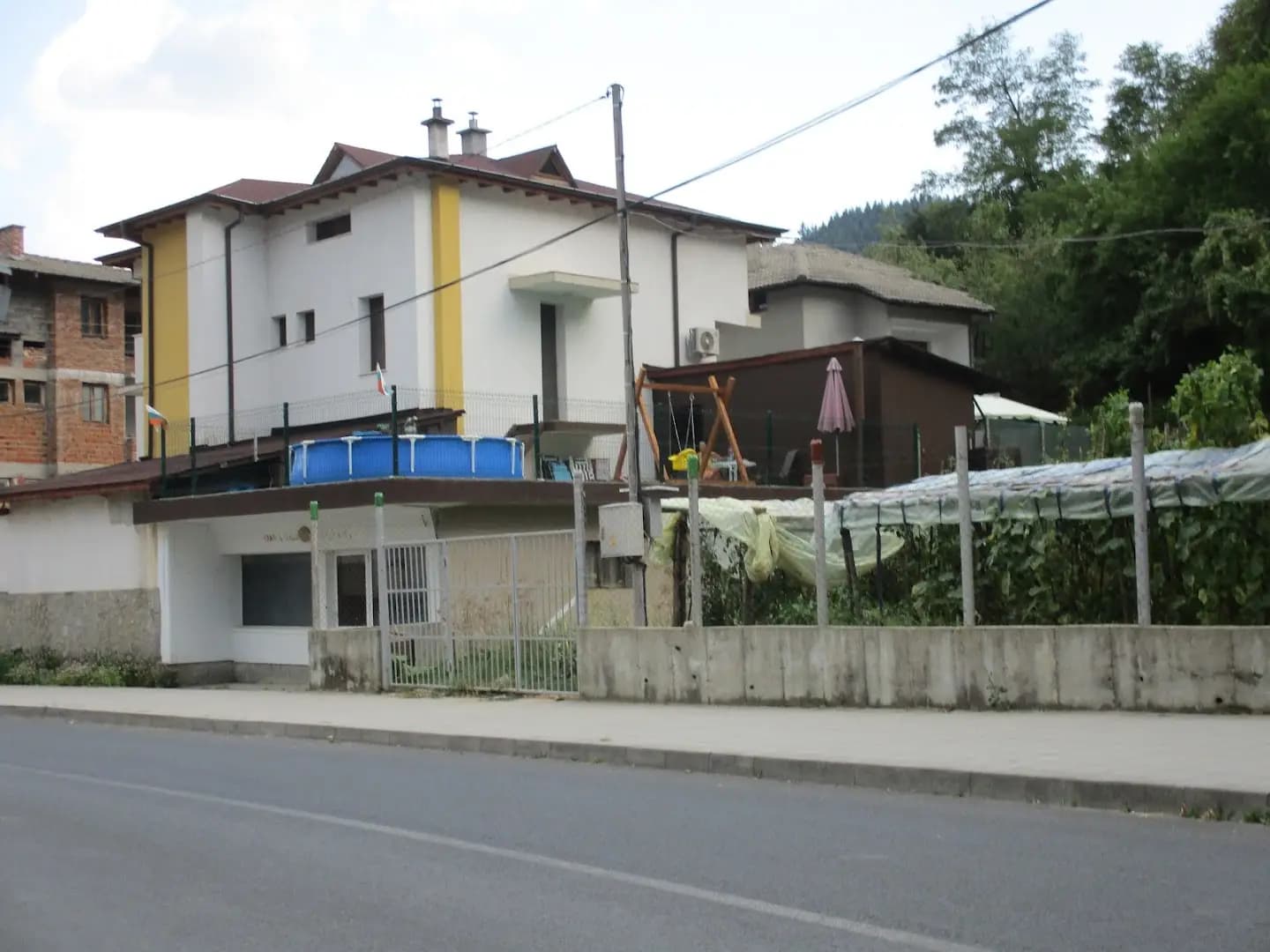 Стадион Златоград