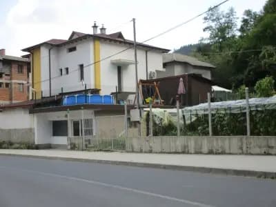 Стадион Златоград