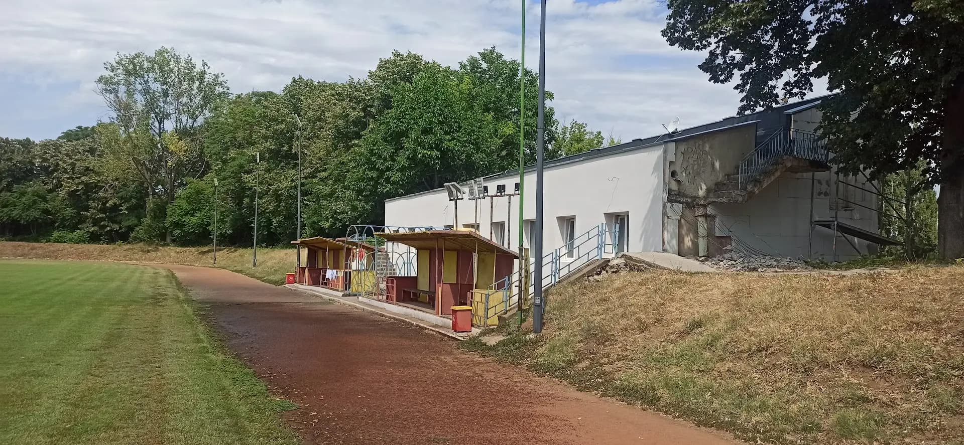 Стадион Стамо Костов