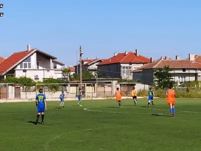 Стадион Каварна