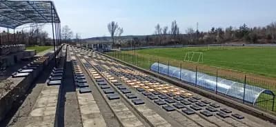 Стадион Бобов дол