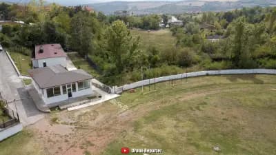 Стадион Бобов дол