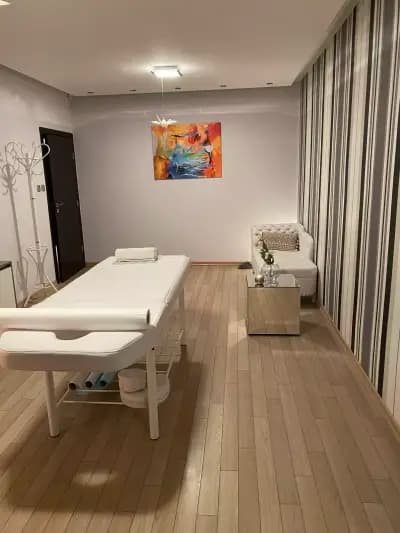Origami Sakura Massage
