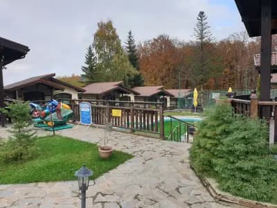 Почивен комплекс "Минкови бани"