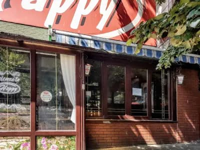 Happy Bar & Grill
