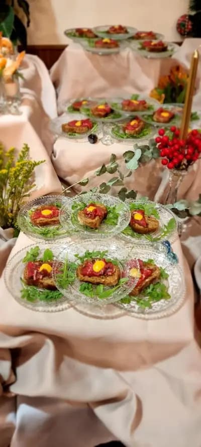 Ресторант "THE TABLE"
