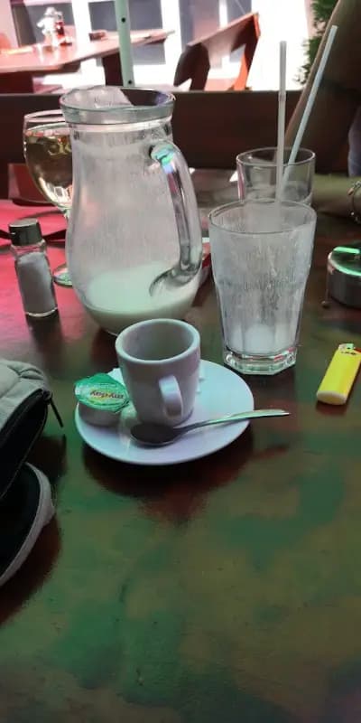 Цветното бистро