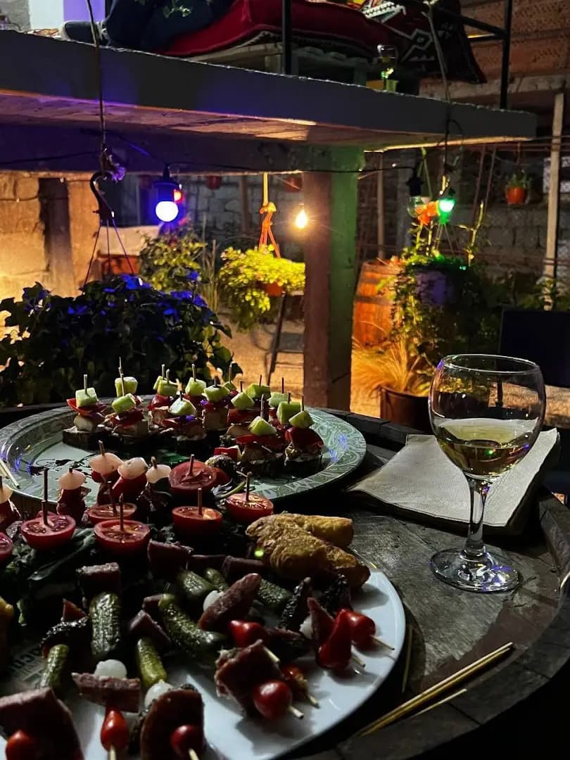 Home Restaurant and GuestHouse "Princess"