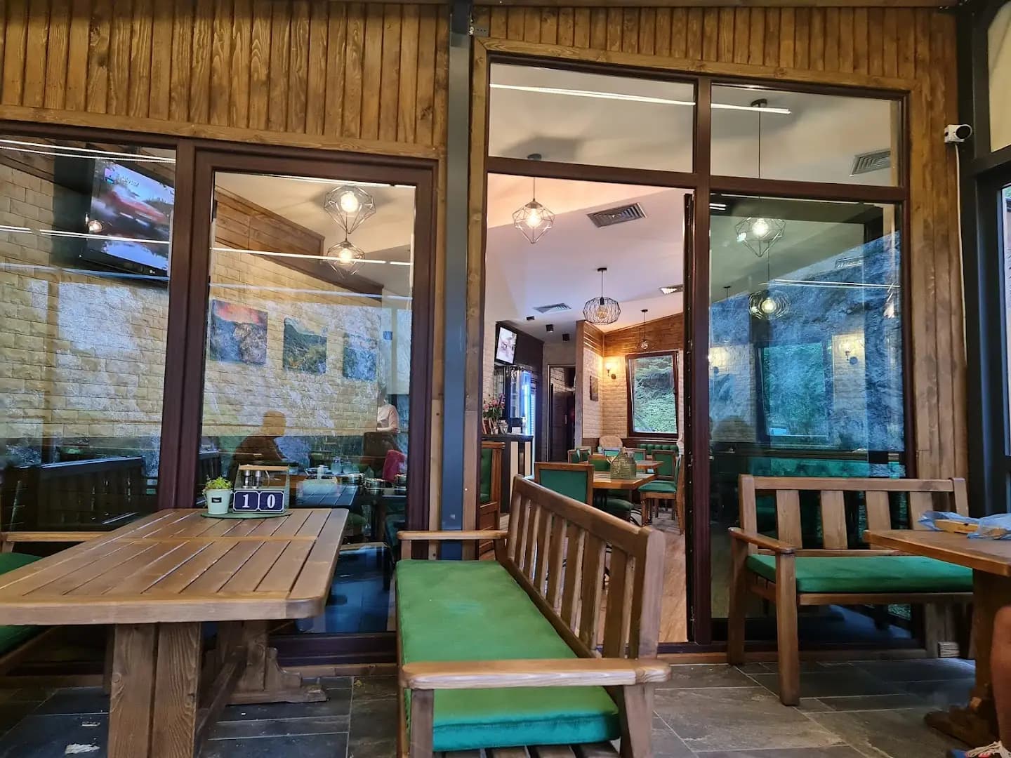 Bistro Zhdreloto