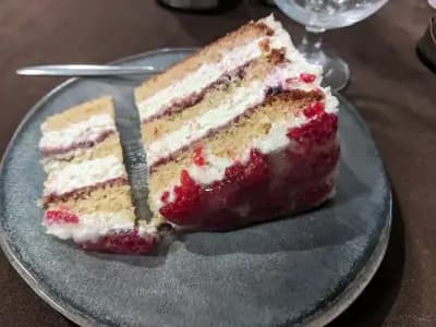 Ресторант "Викки"