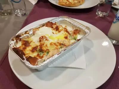 Поли