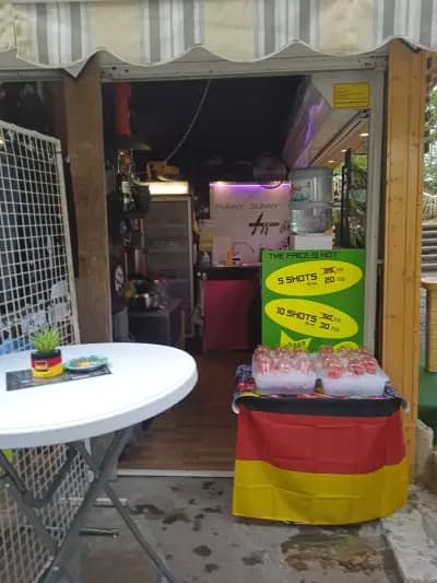 Funny Sunny Bar