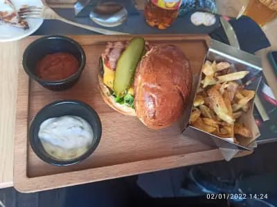 Dream Bar&Dinner Божурищe