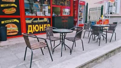 Emi's Burger & Duner