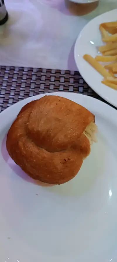 Тон Шин Юан