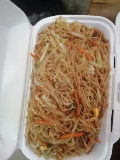 Пън Фей