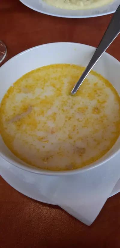 Бистро "Тройката" - Магическата Кухня на Мама