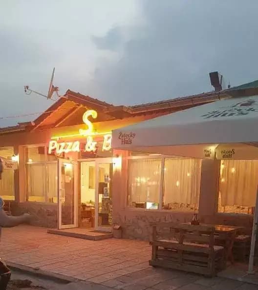 PIZZA & BBQ S