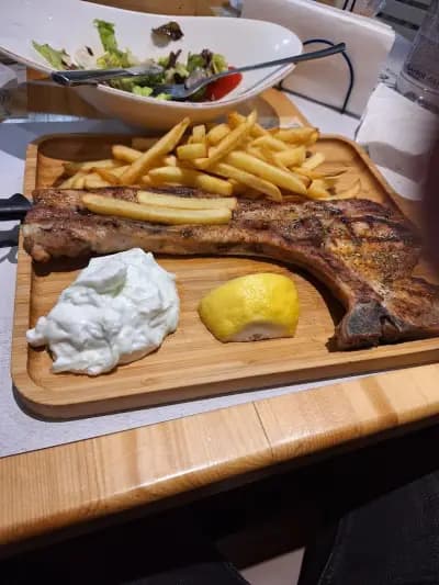 Гръцка таверна Tavernaki