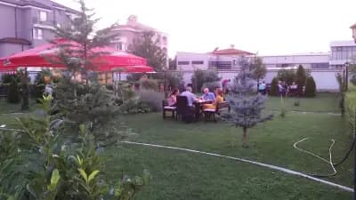 Турски ресторант Guner
