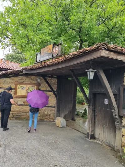 Ресторант Арбанашки Хан