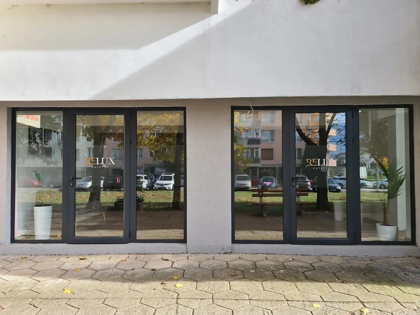 RELUX ESTATES
