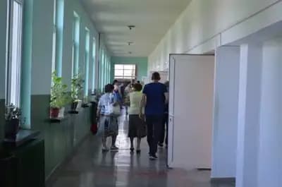 СУ ВАСИЛ АПРИЛОВ