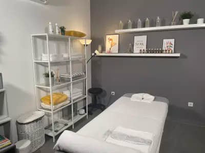 TOPAL by Mass Massage (Мануална Терапия, Физиотерапия, Лазерна Епилация и Антицелулитни Терапии)