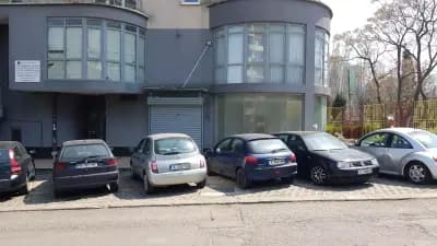 Кинезитерапевт Добрин Баджаков и Др. Харизанов