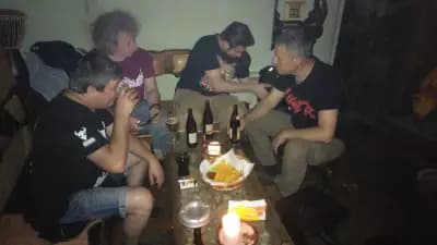 Нещо бар и 20