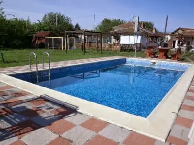 Resen Lodge