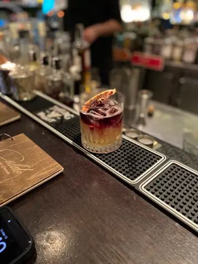 Уиски Бар Caldo Whiskey and Friends