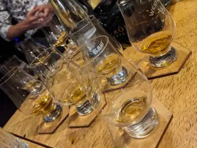 Уиски Бар Caldo Whiskey and Friends