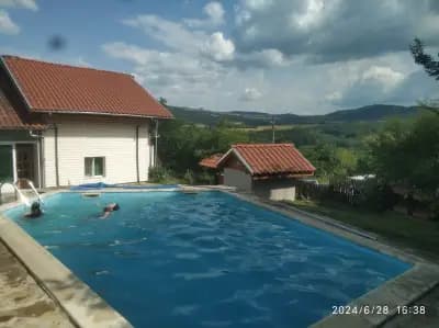 Вила Уникета