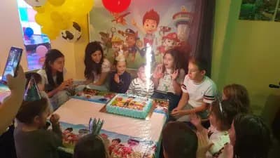 Детски Клуб "Слон Балон" І Детски увеселителен център І София І Детски партита І Анимационни програми І Игри І
