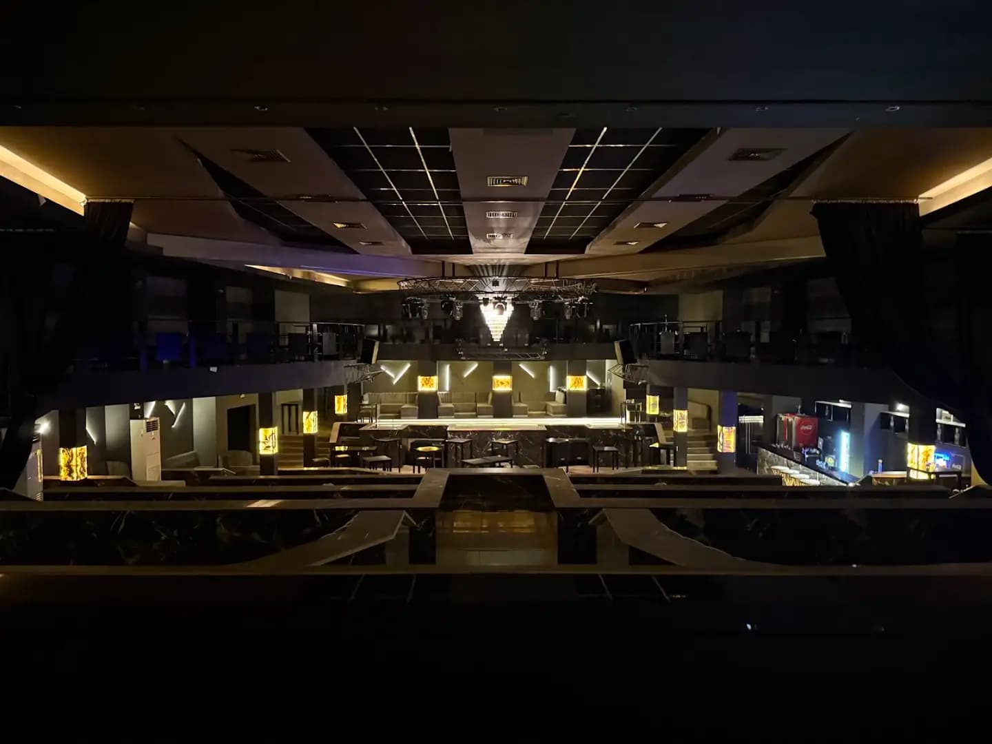 NIGHT CLUB MEGA