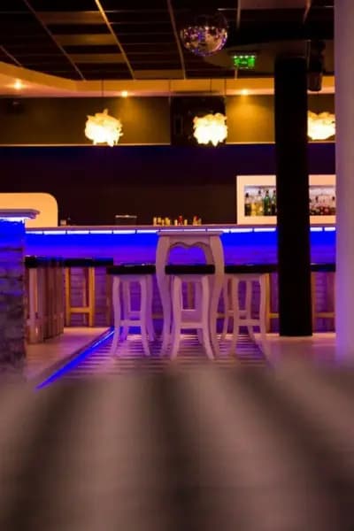 Night Club "P L A Y"