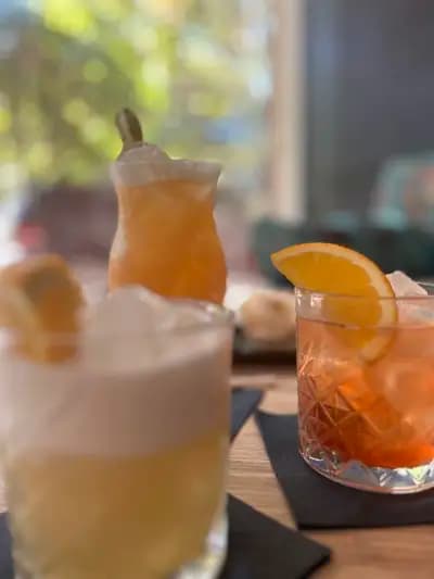 HOOK Lounge