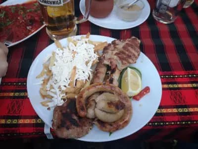 Венис