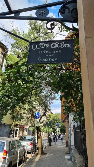 Wine O'Clock - Wine Tasting Bar