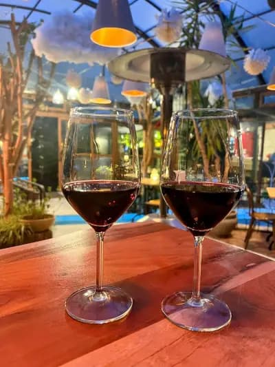 Wine O'Clock - Wine Tasting Bar