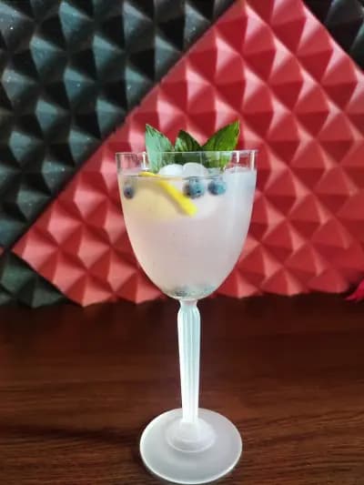 19 Art & Craft bar