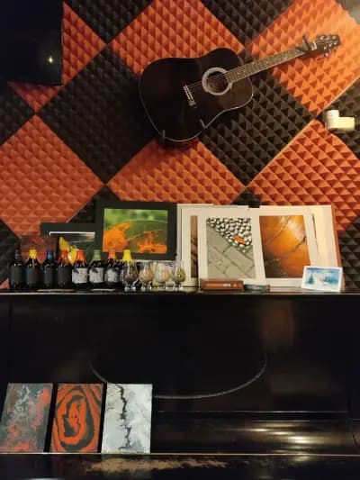19 Art & Craft bar