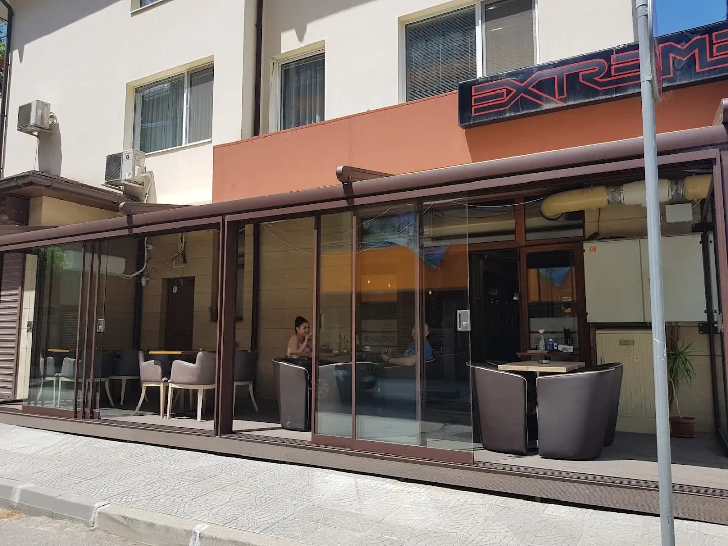 Cafe, bar & dinner Extreme