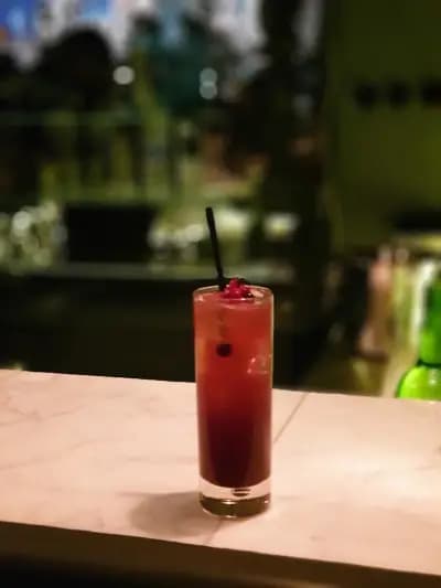 Phi Cocktail Bar